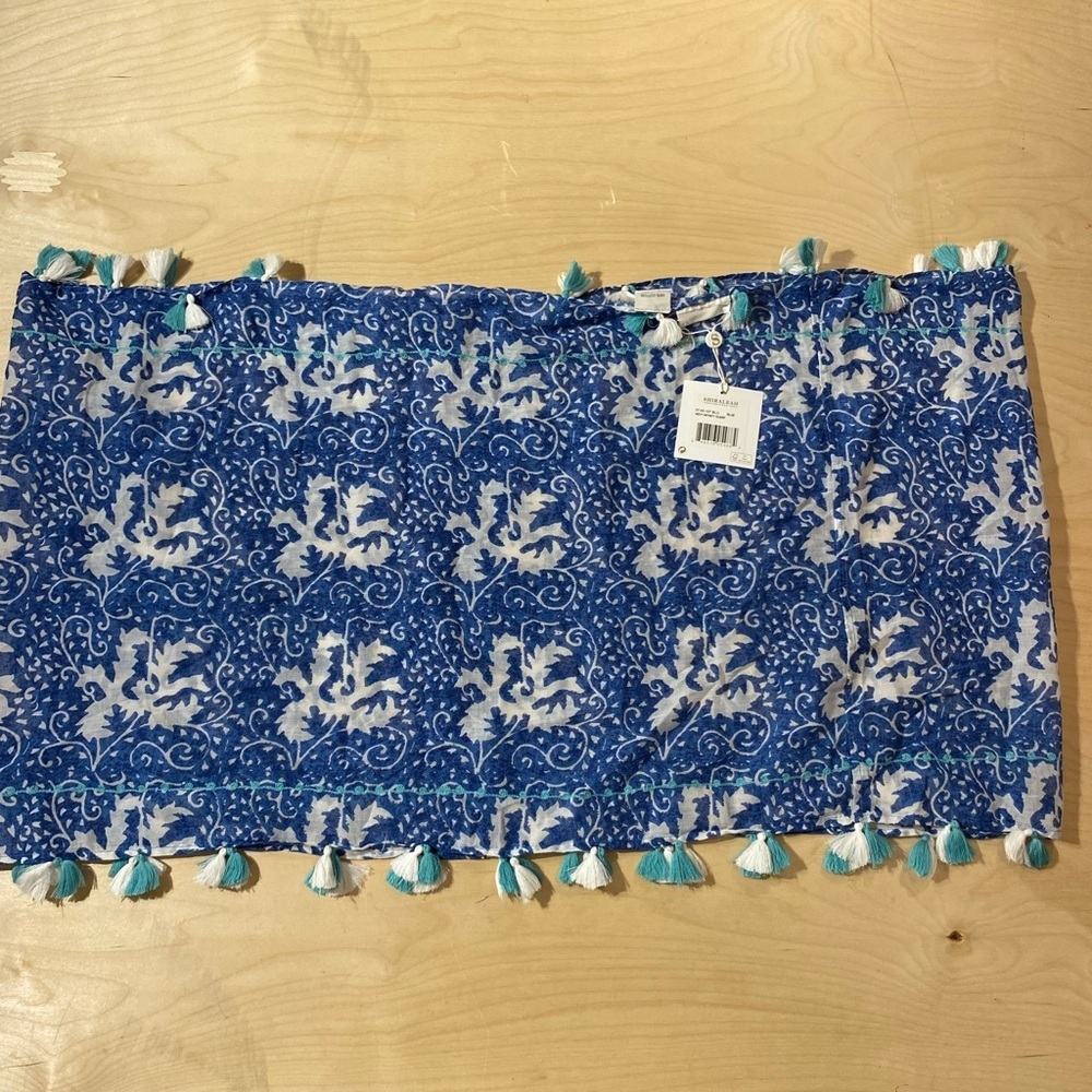 Shiraleah Infinity Scarf (IW) - Picture 2 of 9